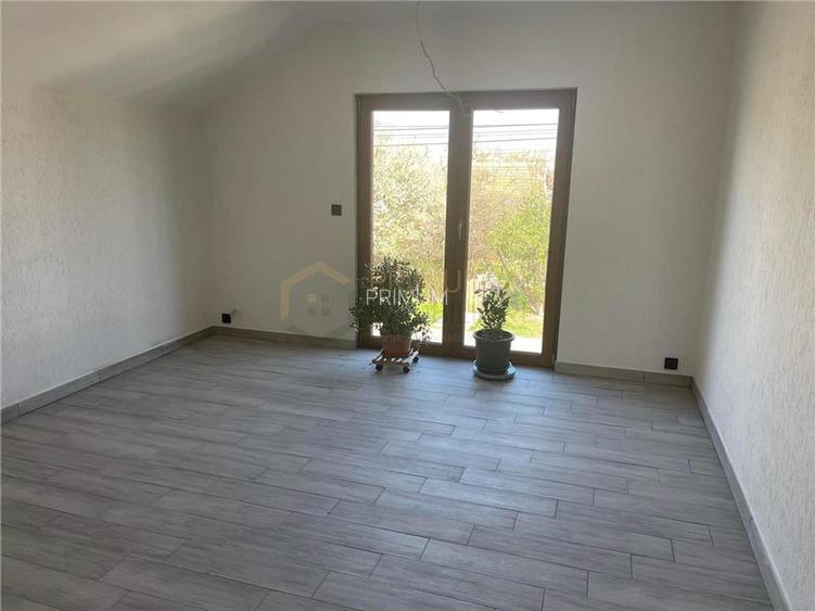 RONAT - Casa Individuala - 6 cam - 3 bai - Piscina - Terasa - Garaj 56mp - Panou - 9