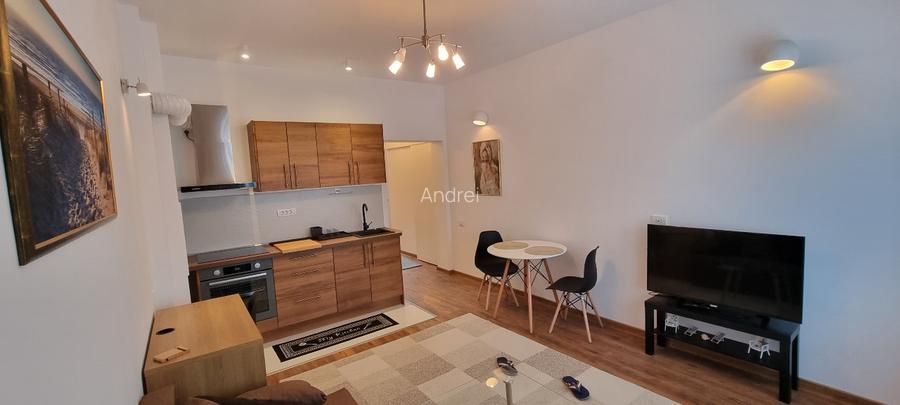 Ap. 2 camere, in Peninsula zona Cazino, termen lung. Renovat integral.  - 3