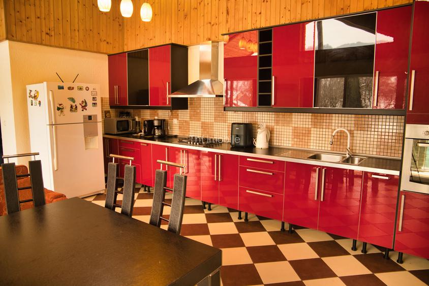 Vilă la munte cu view superb- Valea Doftanei, 1400 mp teren; casă 400mp - 3