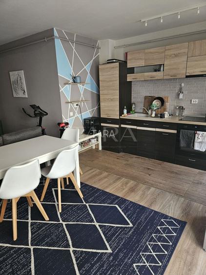 Apartament 2 camere, zona Florilor . - 2