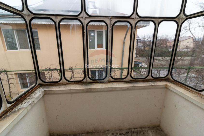 Vila cu 7 camere de vanzare in zona Centrala Aleea Grivitei Roman - 14