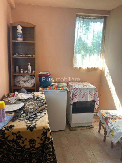 Casă cu teren de 5.700 mp, Pădureni,se accepta si schimb cu apt in Iasi - 2
