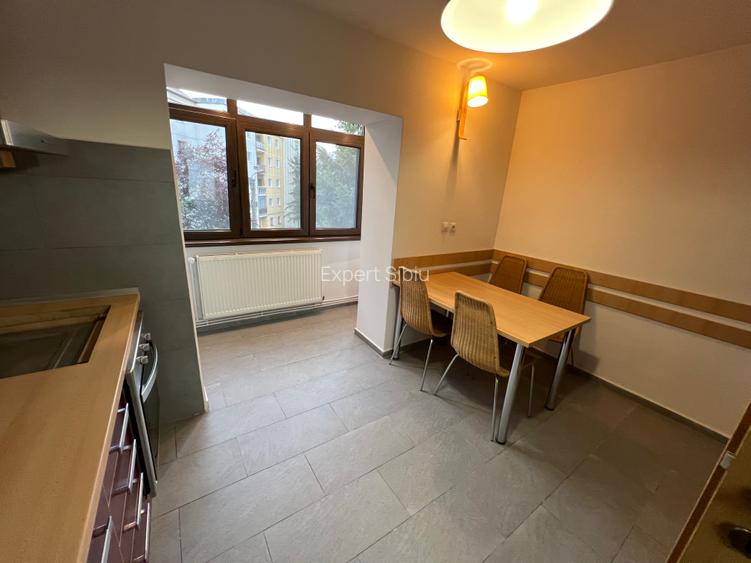 Apartament 3 camere dec, recent renovat – zona Centrală, str. C-tin Noica - 10