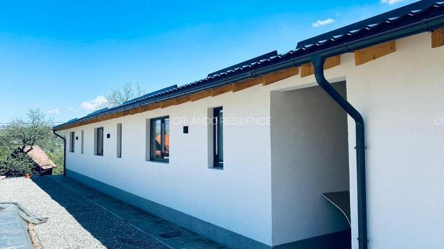 VAND COMPLEX TURISTIC IN BRAN LANGA PARTIA DE SCHI ZANOAGA - 5