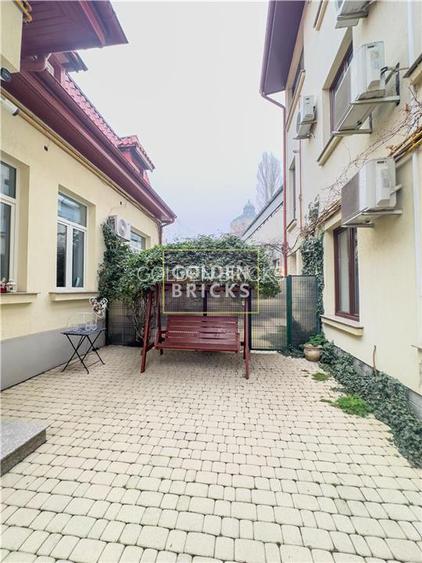 Piata Unirii | Cladire moderna | Versatila | Curte - 8