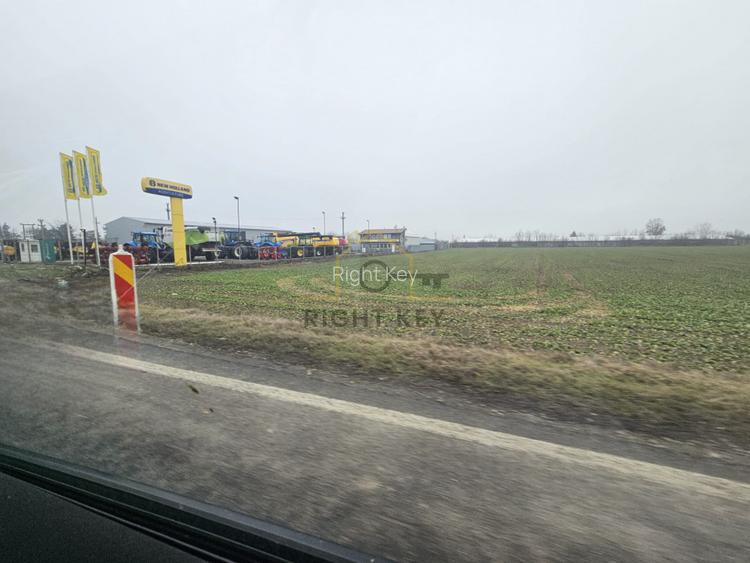 Vanzare teren extravilan 28.700 mp situat la intrarea in Alexandria  - 2