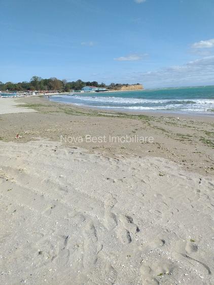 23August - Teren intravilan  6000mp 2fronturi de 46m  aproape de lac si mare - 6