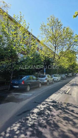 Piata Muncii Metrou 3 camere - 3