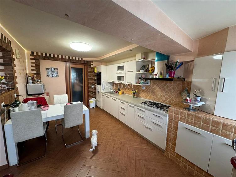 Apartament 3 camere, etaj 2, zona ultracentrala, renovat complet - 2