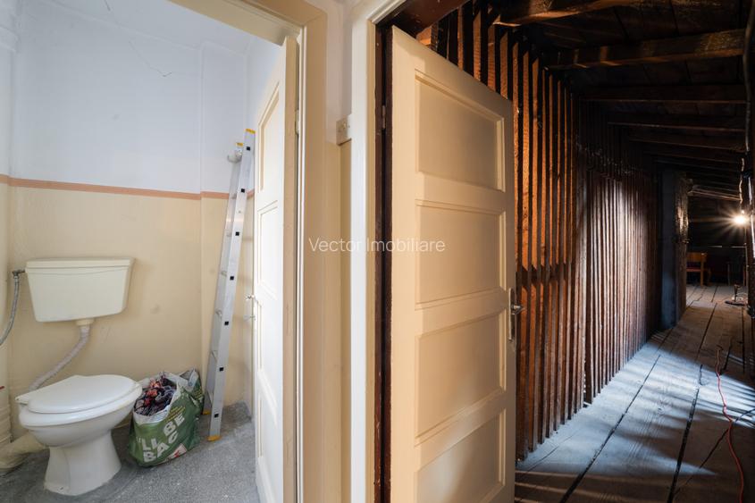 Etaj 1/Vila*120 mp utili+80 mp spatii comune*PRO TV* - 16