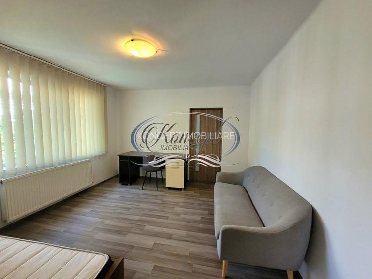 Apartament 2 camere de inchiriat, strada Paris - 6
