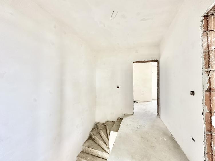 Duplex modern - 5 camere - 130 mp utili - Mosnita