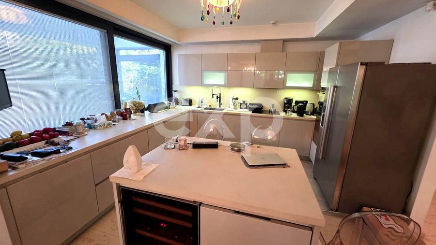 Apartament 4 camere- parter + gradina + 3 locuri de parcare- Dorobanti Capitale