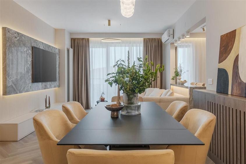RECO Apartament ultralux  cu 4 camere  117 mp -cartier Victoria Oradea