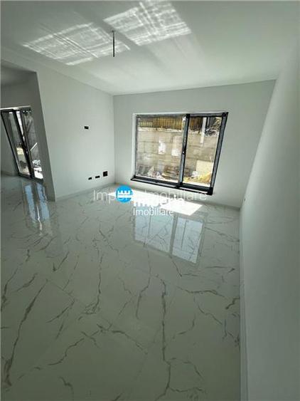 Vila individuala, priveliste superba, finisaje premium, in zona Bucium - Pietrar - 10