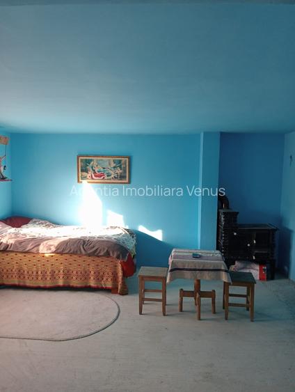 Casa cu etaj in sat Poiana-Braesti - 2