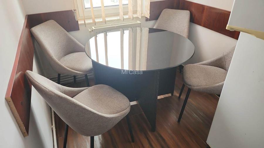 Apartament mobilat3 camere-Tractoru - 2