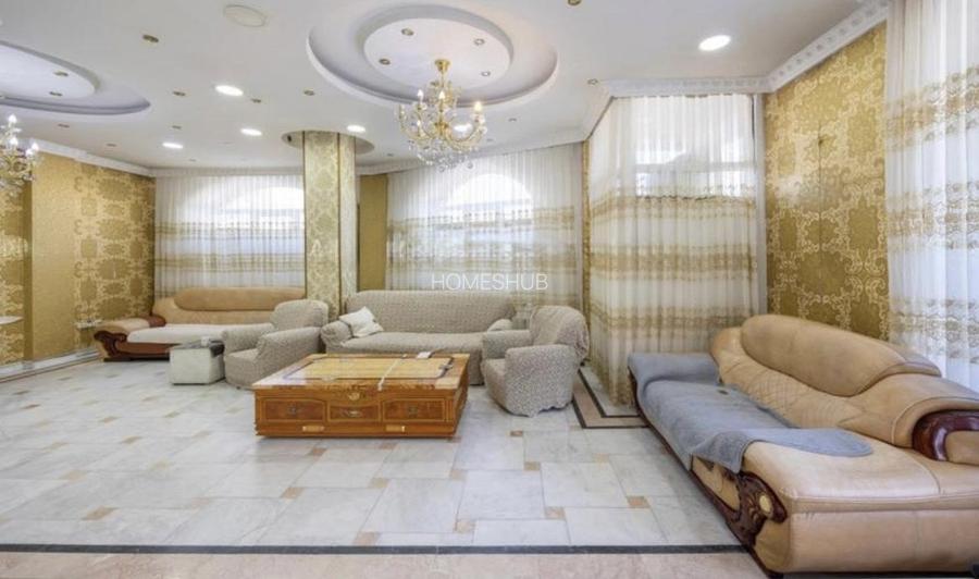 Casa individuala / Spatiu comercial / Clinica | 450 mp, curte proprie | Baicului - 6