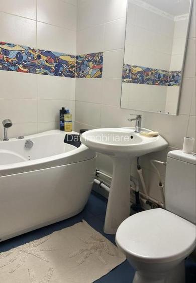 Gorjului metrou- 3camere renovat-70mp -bloc 1980 - 9