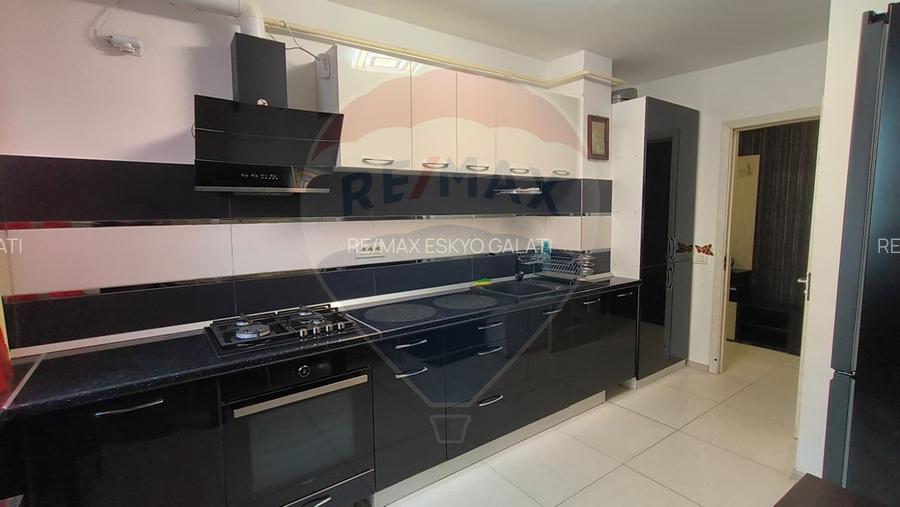 Apartament cu 3 camere de închiriat în Micro 19 Galați - 9