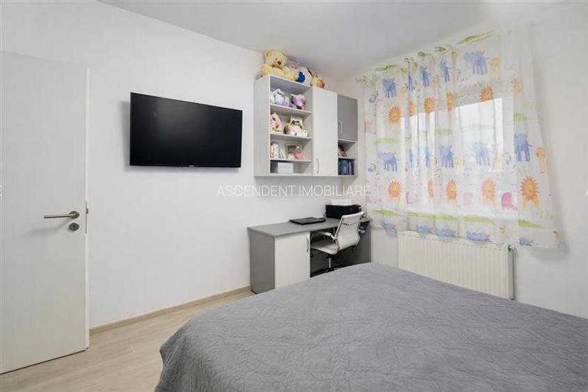 TUR 3D! Decomandat,mobilat,accesorizat, balcon,spatii depozitare,loc parcare, Gr - 8