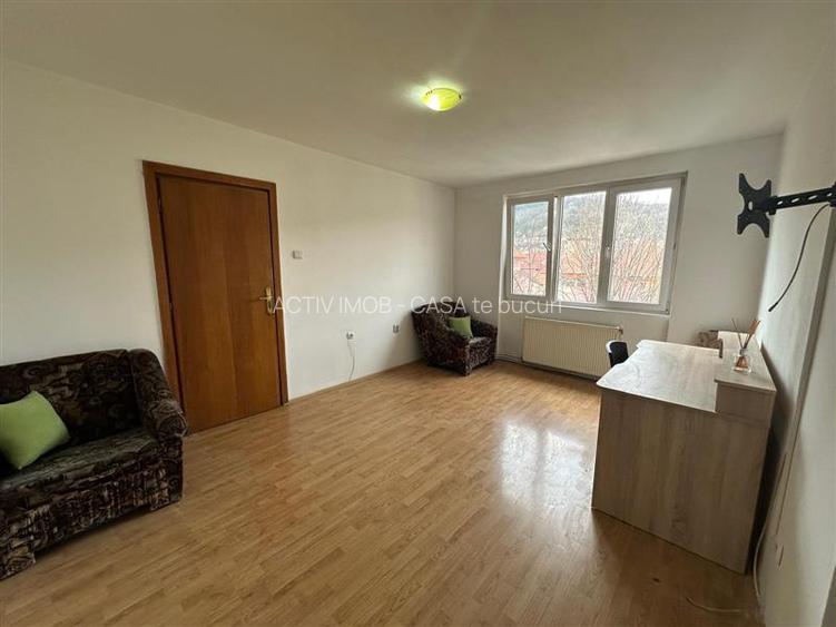 Resita, Apt. 3 cam.cf.1, semidec, Lunca - 2