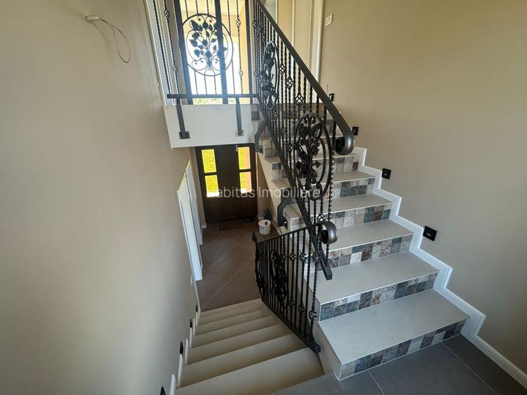 0% comision Casa individuala P+E+Pod-1000 mp teren - sat Pata - 29