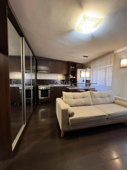 Apartament 2 camere • Parc Carol • 11 iunie • Bloc interbelic • Ocazie rară  - 9