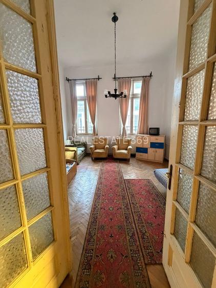 URGENT!, VILA SINGUR CURTE, POZITIE PE COLT, GARAJ, NEGOCIABIL - 3
