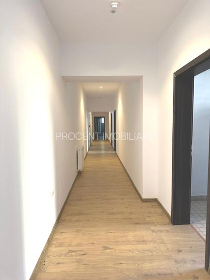 Cladire renovata, pretabila pentru hotel, pensiune, retreat, centru, etc  - 6