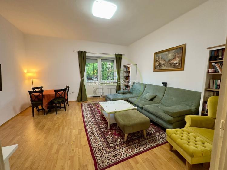 Se vinde casa la pret de apartament, zona centrala, str. Lupeni. - 2