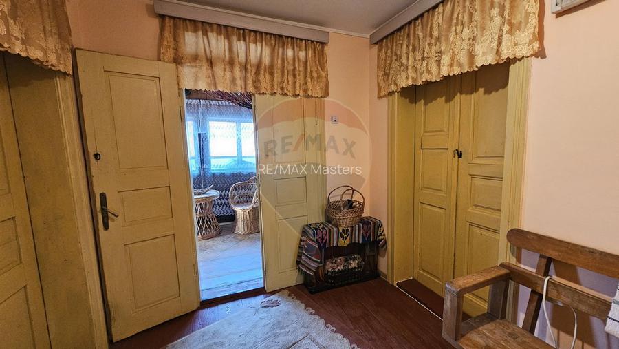 Casă / Vilă cu 3 camere de vânzare-Cacica-Suceava - 43