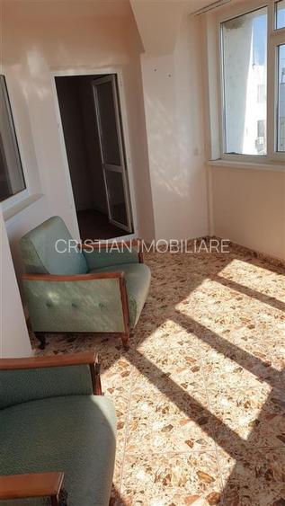 Calarasilor-ANAF - vedere la Dunare 3 camere 100mp - 16