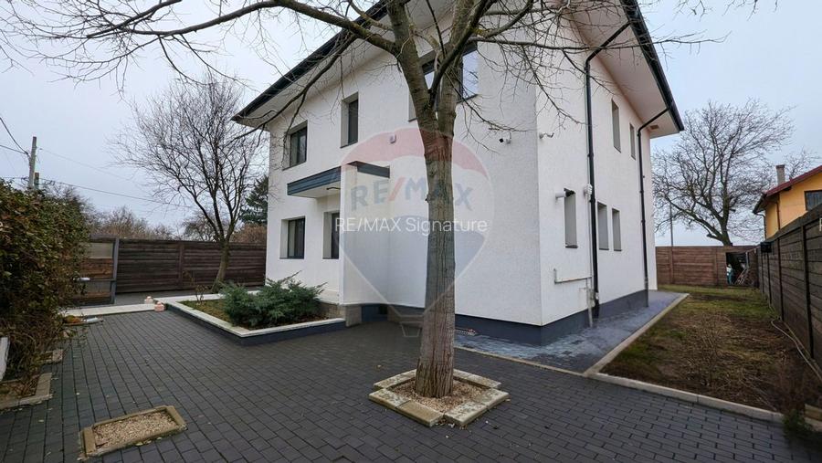 Vilă nouă de Vânzare in Balotești Ultrafinisată 5 Camere - 57