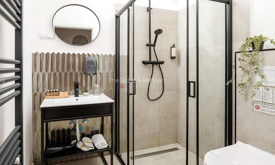 Eleganță și Confort în Centrul Orașului - 19