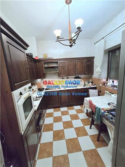 Casa 5 camere Crangasi | 210 mp | P+1+M | curte libera 350 mp | metrou - 8