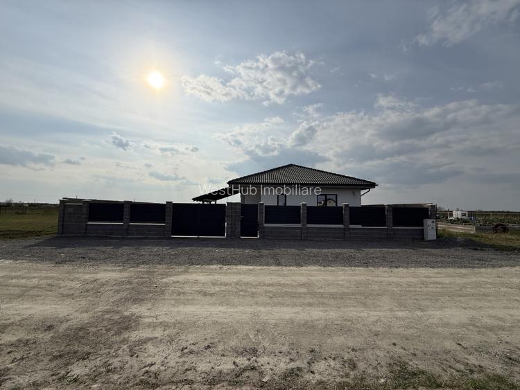 Casa individuala, 4 camere, 105 utili, 580 teren, comision 0% Sanmihaiu Roman - 15