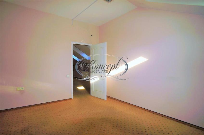 Vila interbelica in Piata Muzeului - 17