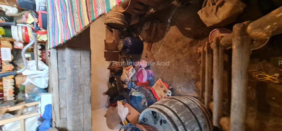 Casa de inchiriat pe calea Radnei - strada principala - 15