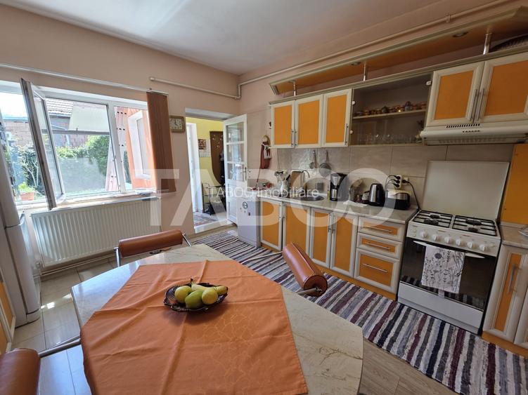Casa individuala de vanzare 3 camere curte si gradina Beclean - 11