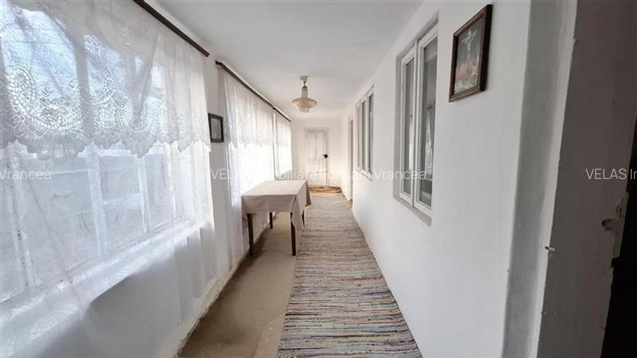 Casa com.Maicanesti, cu 3118 mp teren intravilan - 11