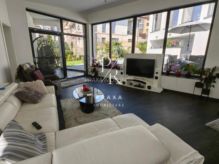 Casa, 175 mp, 1000 mp curte, 4 parcari, piscina, garaj, panouri solare,Floresti! - 2