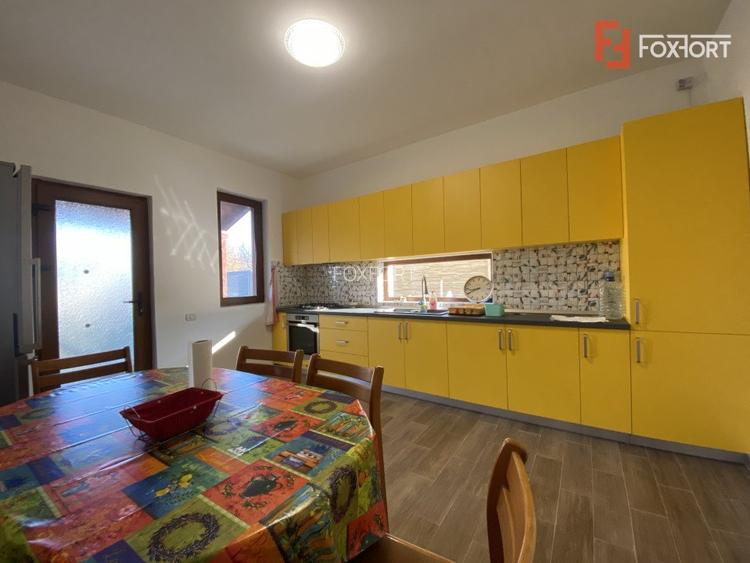 Duplex cu 3 camere cu panouri fotovoltaice in Sanandrei Centru - ID V4749 - 8