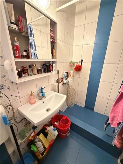 Vanzare Garsoniera decomandta in bloc de apartamente - 3