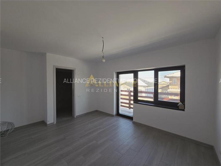 Gata de mutare- 425mp teren - 5 camere - 3 bai - 9