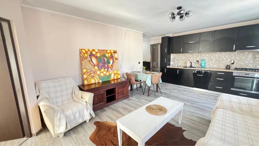 Apartament cu 3 camere, 2 parcari, zona Terra - 6