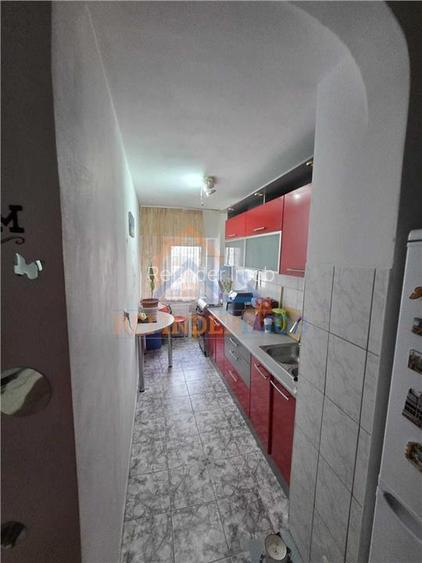 Garsoniera de vanzare, zona Mall Vitan - 4