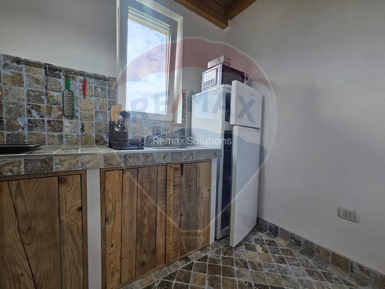 Casă / Vilă cu 4 camere de vânzare Vadu Constanta - 7