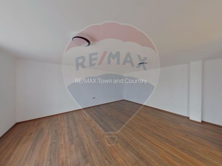 Casă cu 5 camere de vânzare în Piatra, Maramureș - 5
