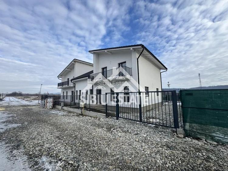 Casa duplex de vanzare 4 camere s.u. 142 mp. - 2